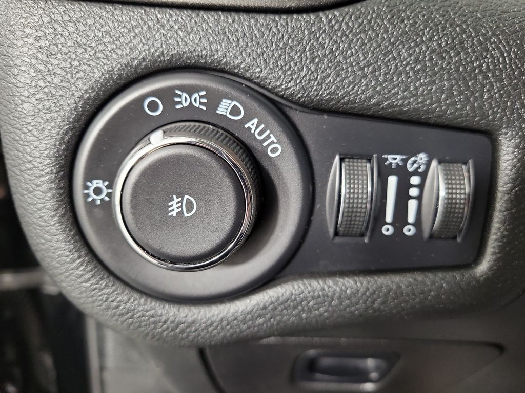 2022 Jeep Cherokee Trailhawk Black at Classic Elite Chevrolet Sugar Land