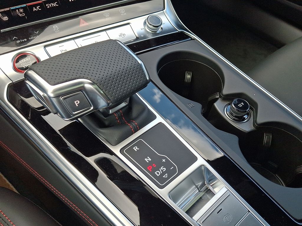 Thumbnail: 2026 Audi RS 7 - 12