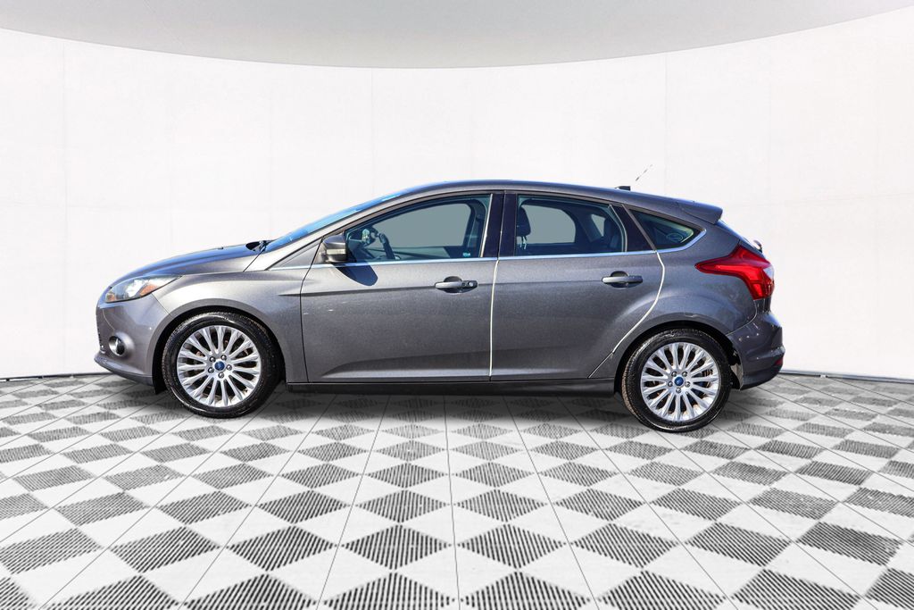 2012 Ford Focus Titanium 12