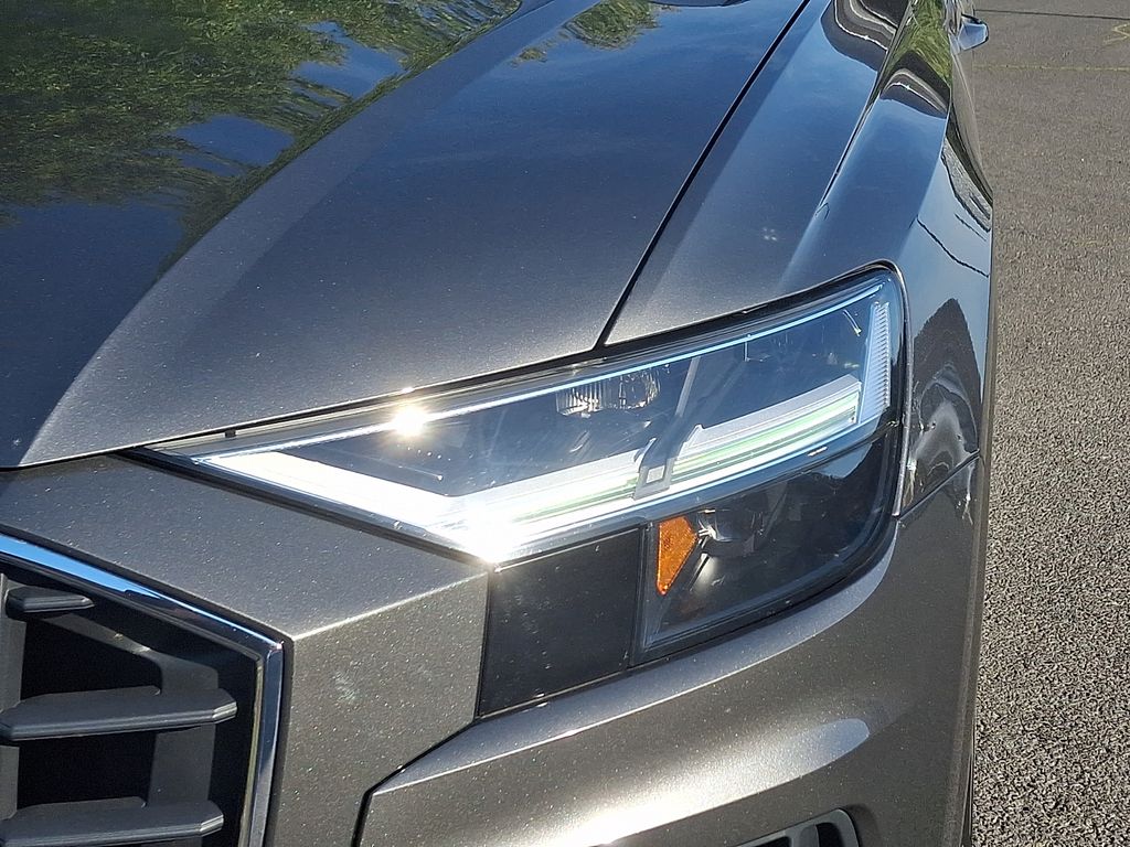 Thumbnail: 2019 Audi Q8 - 9