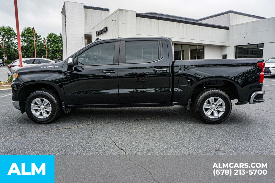 Used 2025 Black Chevrolet LT image 6