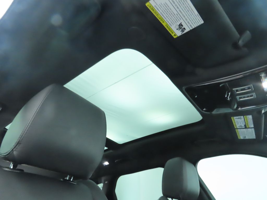 Thumbnail: 2024 Land Rover Range Rover Velar - 19