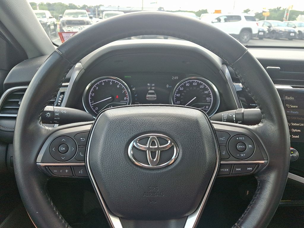 Thumbnail: 2019 Toyota Camry - 18