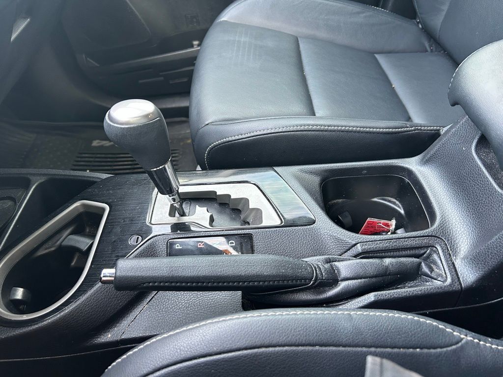 2018 Toyota RAV4 Limited 24