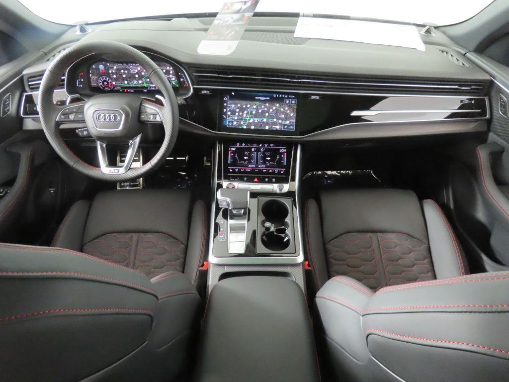 Thumbnail: 2026 Audi RS Q8 - 11