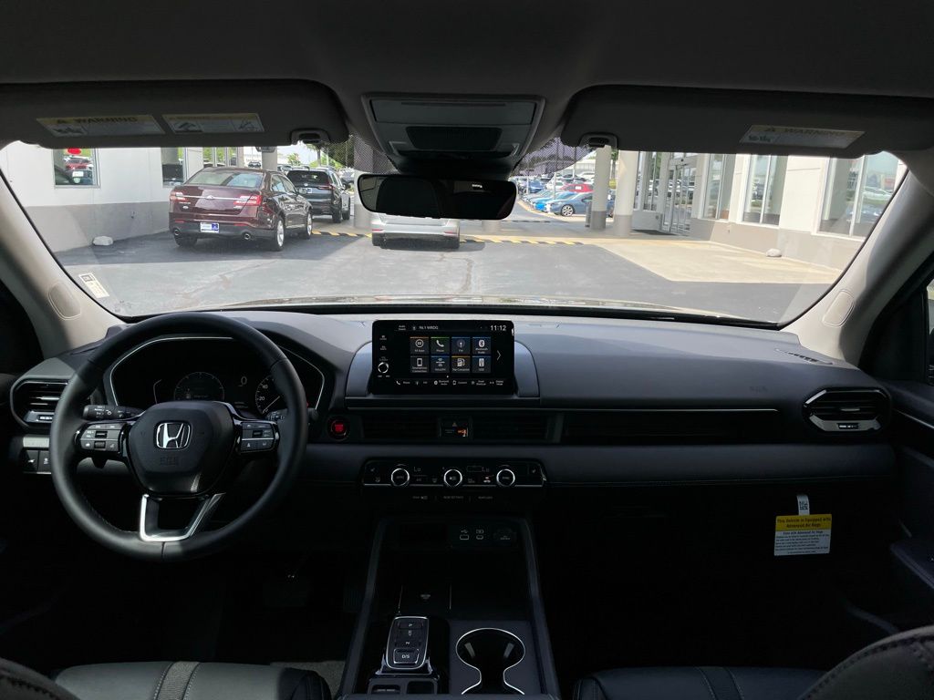 2025 Honda Pilot EX-L 10