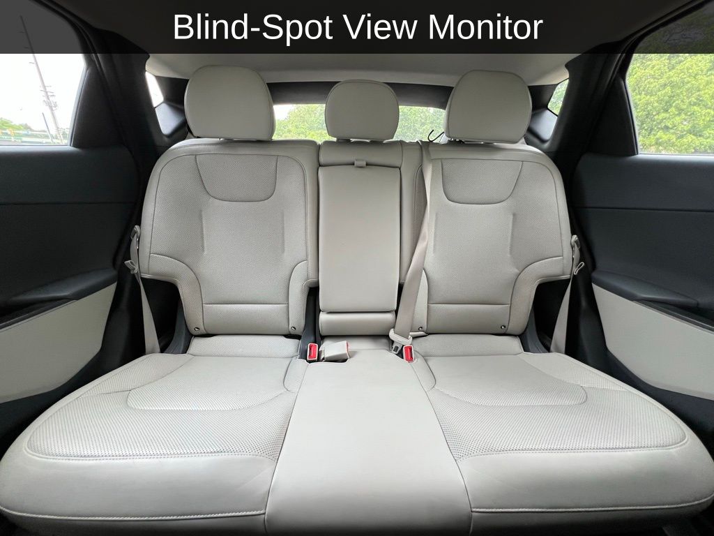 2022 Kia EV6 Wind photo