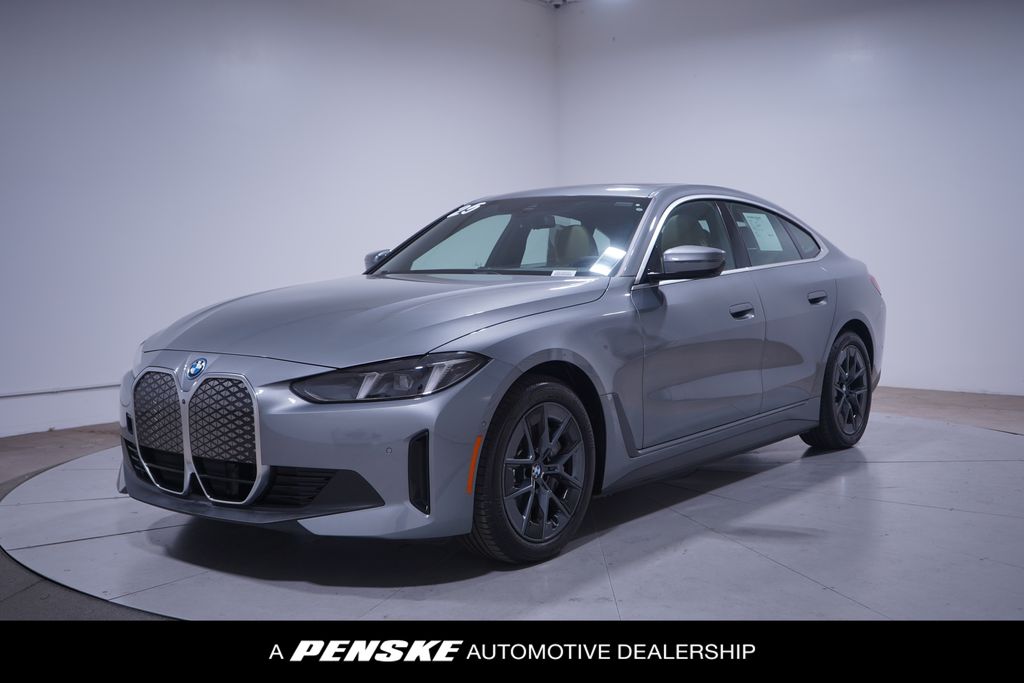 Thumbnail: 2025 BMW i4 - 1