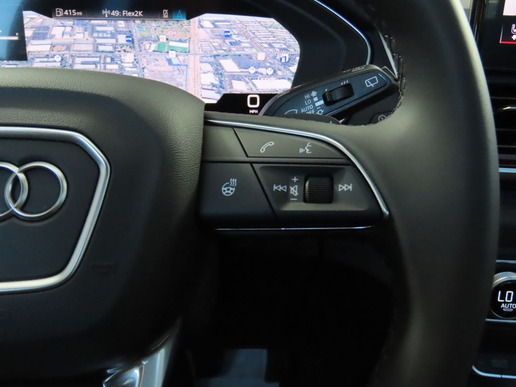 Thumbnail: 2025 Audi Q5 - 12