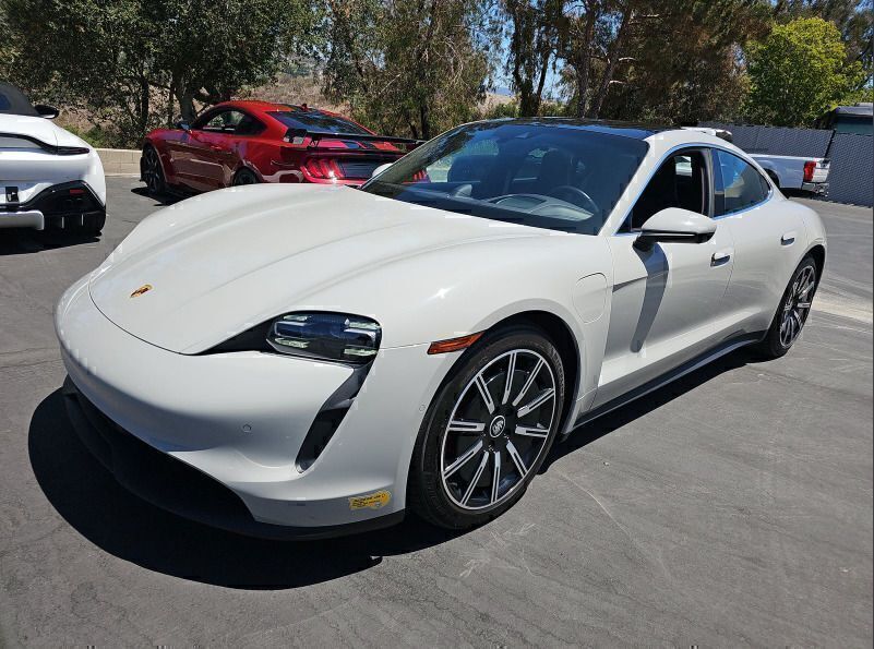 2022 Porsche Taycan 4S Sedan AWD