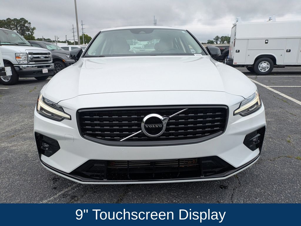 2021 Volvo S60 T5 Momentum