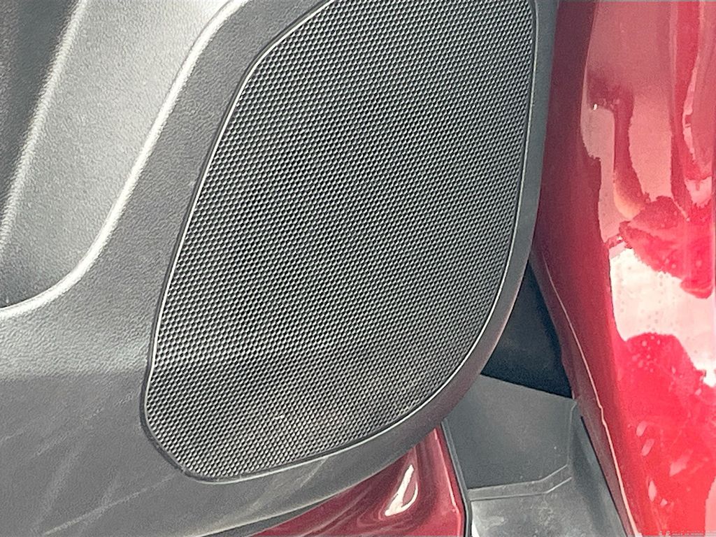 Used 2025 Red Chevrolet LT image 18