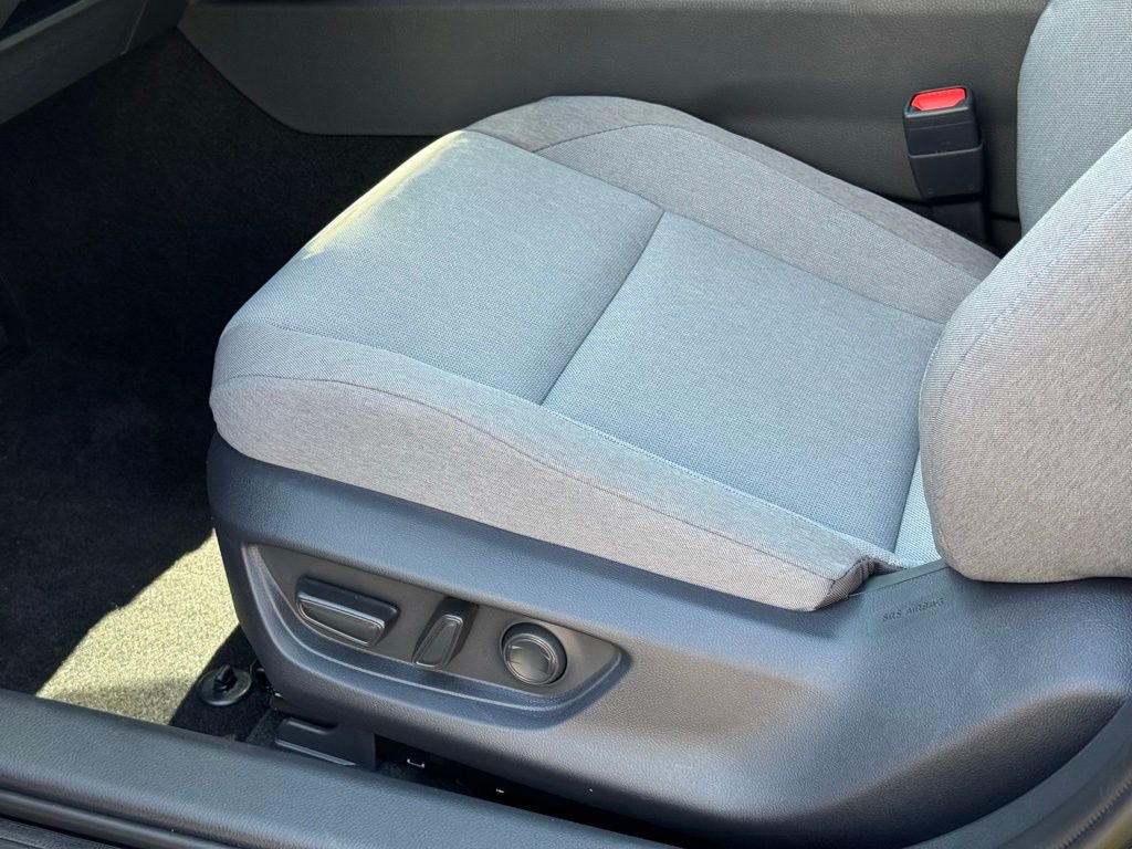 2026 Toyota Camry LE photo 17