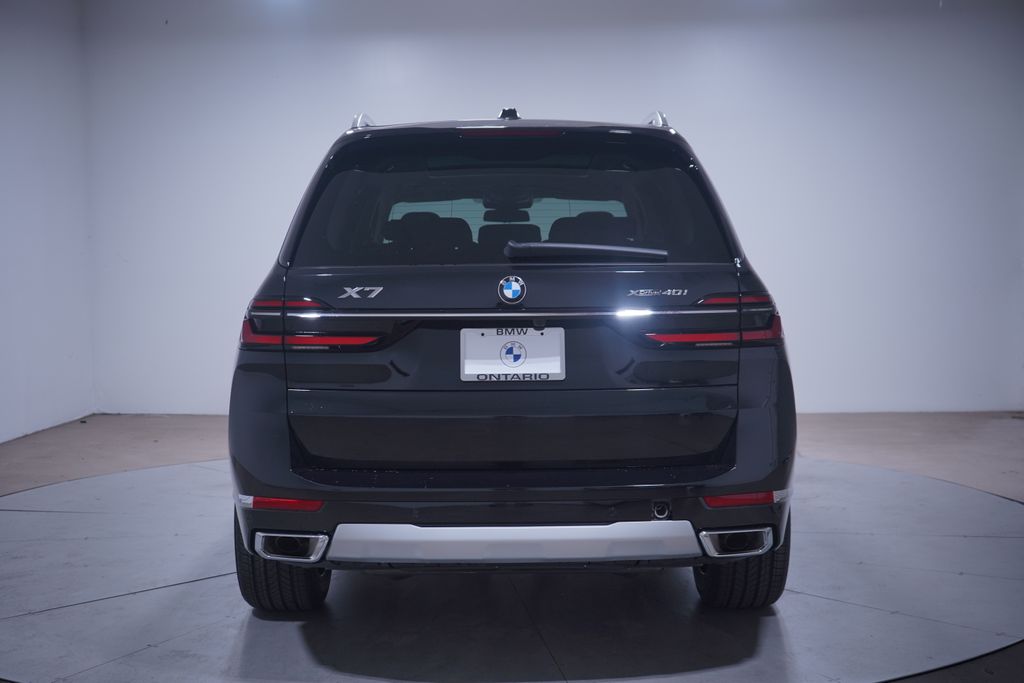 Thumbnail: 2026 BMW X7 - 5