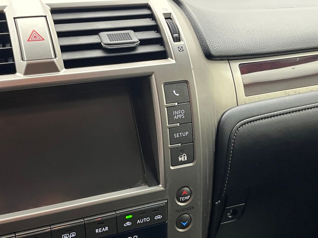 Thumbnail: 2015 Lexus GX - 23