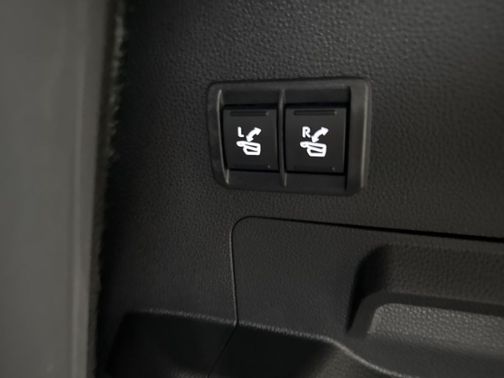 Used Car 2025 Toyota Sequoia  Platinum For Sale Under $110,000 In San Juan, Puerto Rico