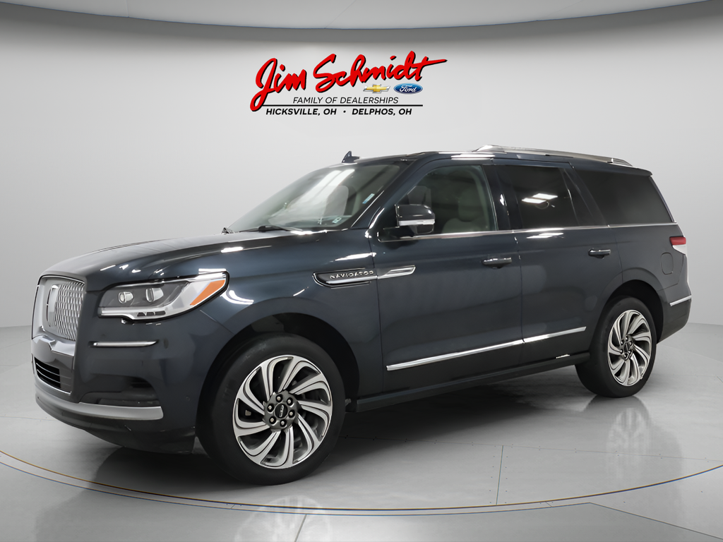 Flight Blue Metallic Clearcoat 2022 Lincoln Navigator SUV / Crossover Four-Wheel Drive Automatic