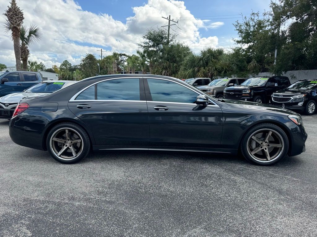 2018 Mercedes-Benz S-Class S 560 9