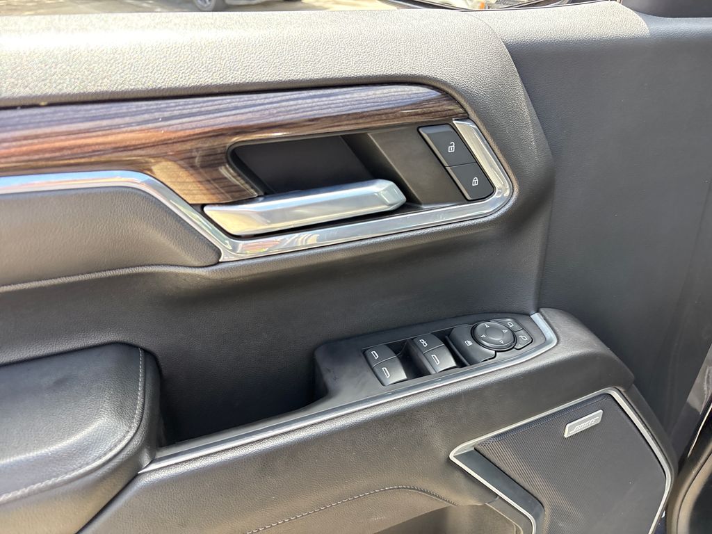 Used 2022 Gray Chevrolet RST image 17