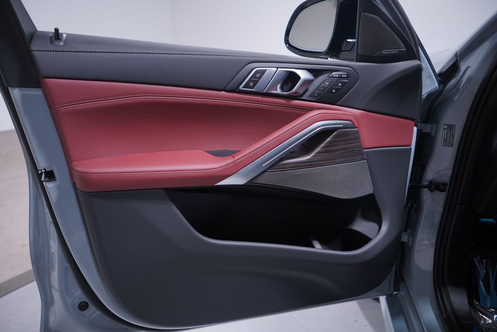 Thumbnail: 2026 BMW X6 - 10