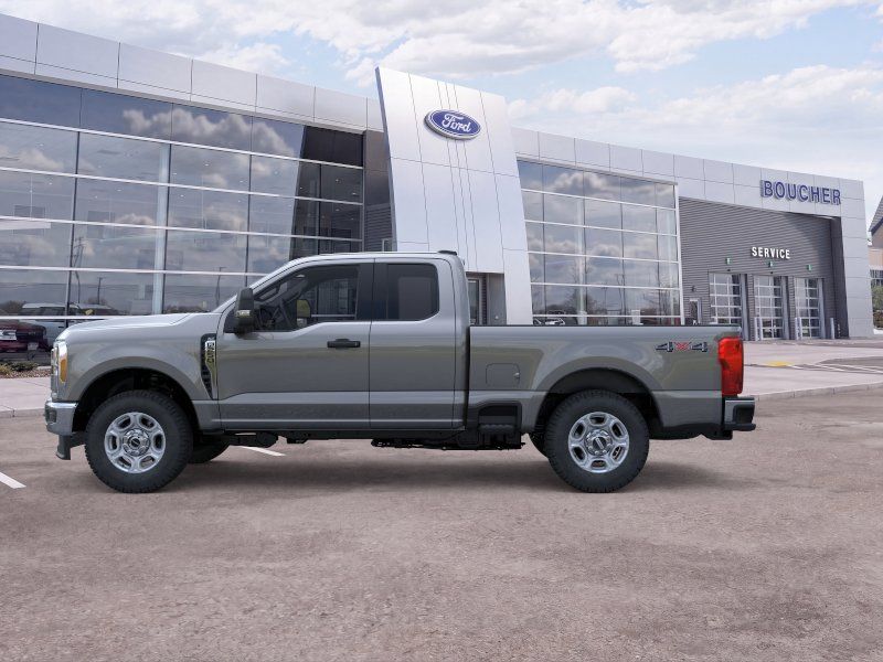New 2026 Carbonized Gray Metallic Ford XLT image 3