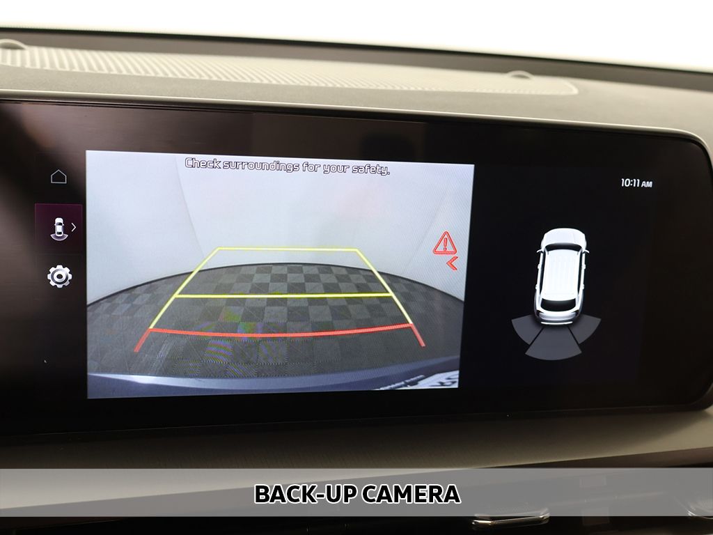 Used 2023 Silver Kia S image 6