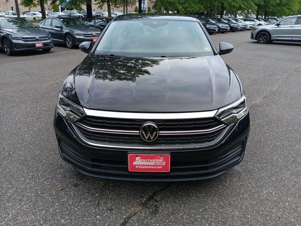 2024 Volkswagen Jetta 1.5T SE 8