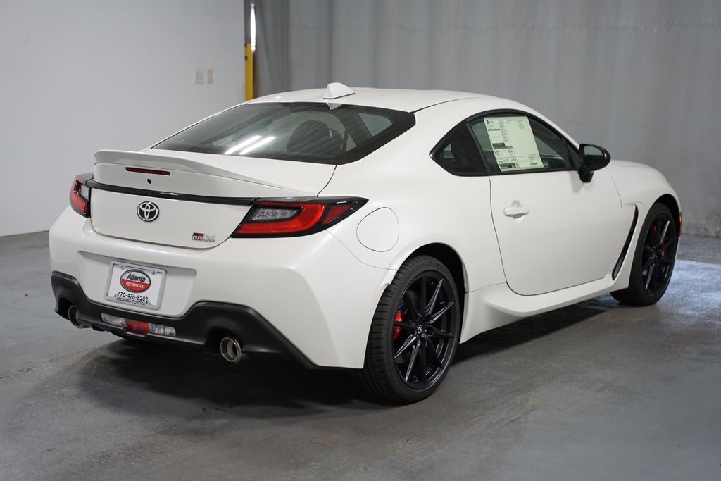 2025 Toyota GR86 Premium 8