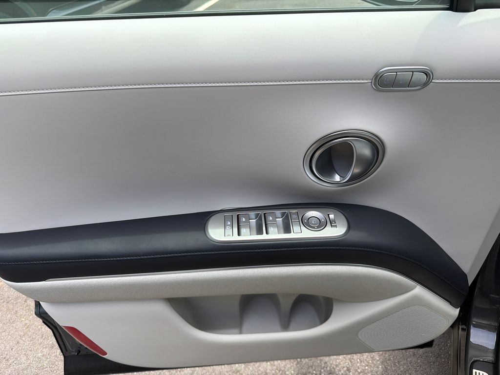 New 2026 Gray Hyundai Calligraphy image 11