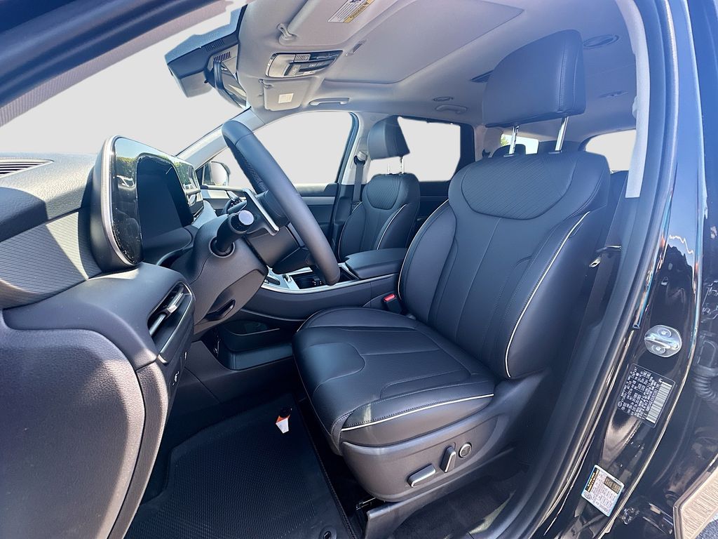 Thumbnail: 2025 Hyundai Palisade - 16