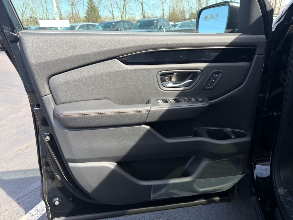 Thumbnail: 2026 Honda Pilot - 18