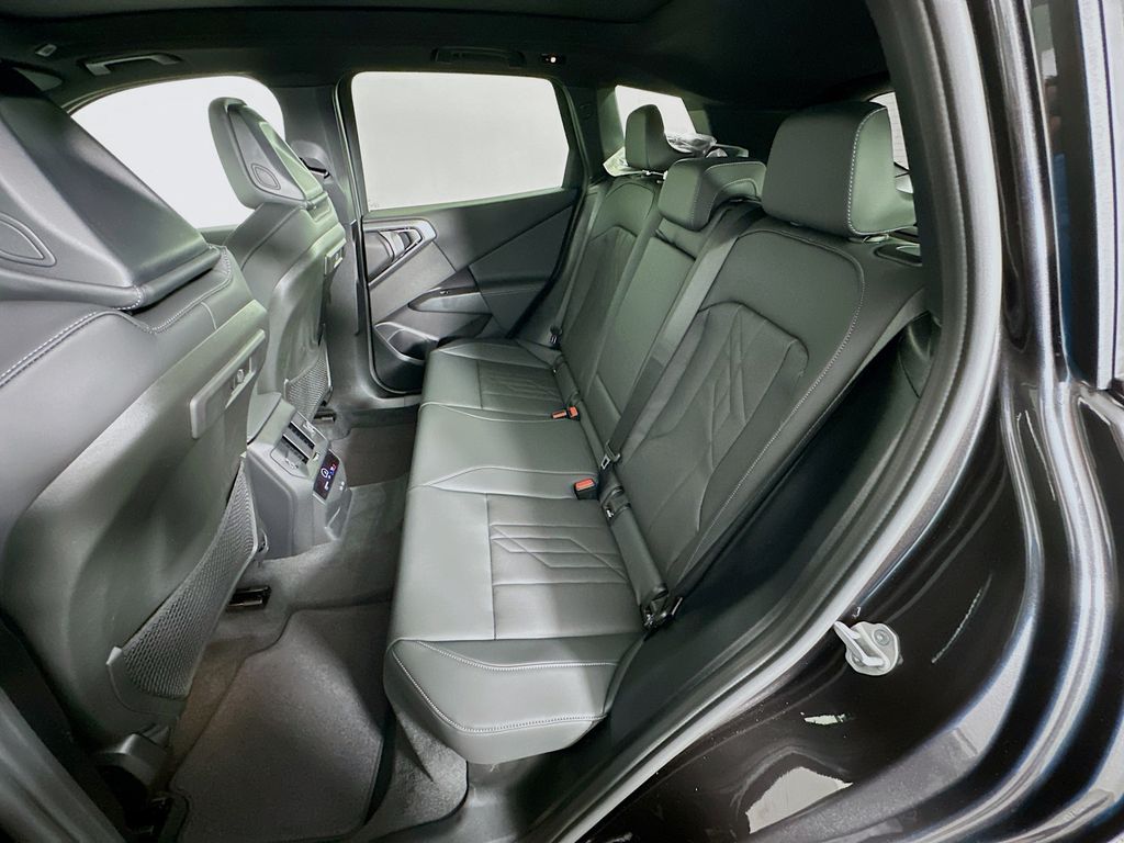 Thumbnail: 2026 BMW X3 - 17