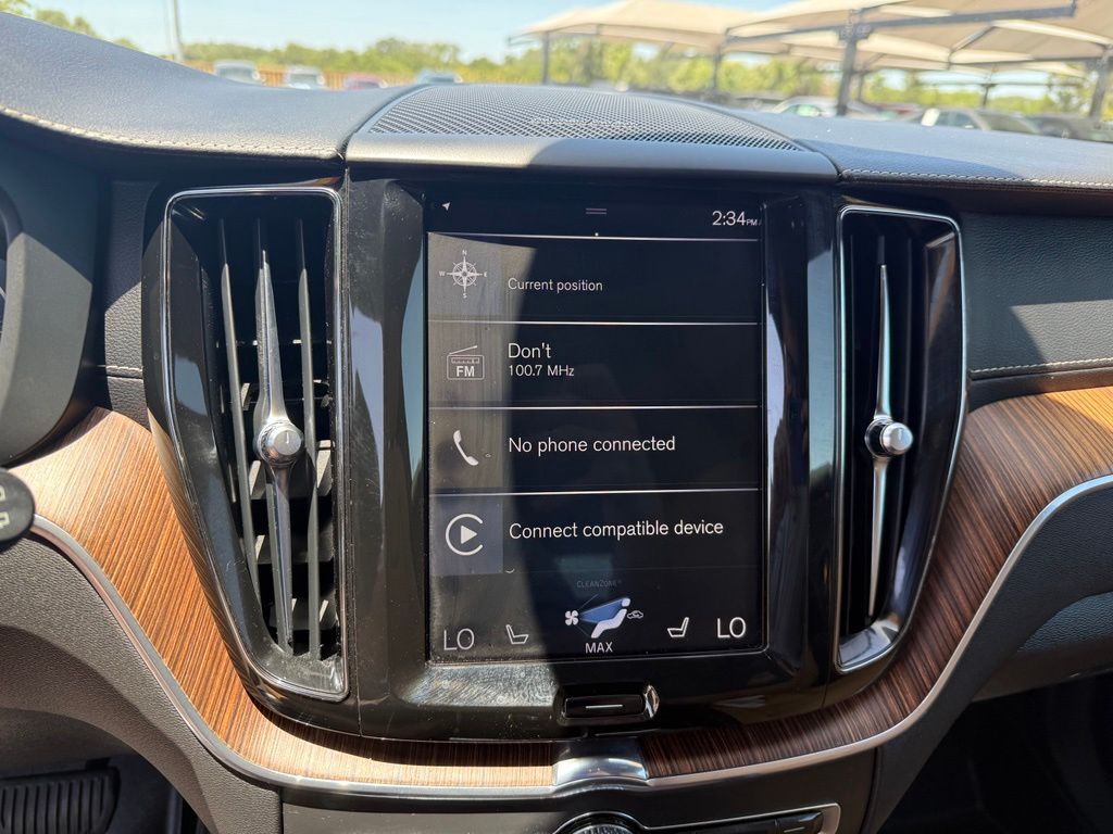 Thumbnail: 2020 Volvo XC60 - 18