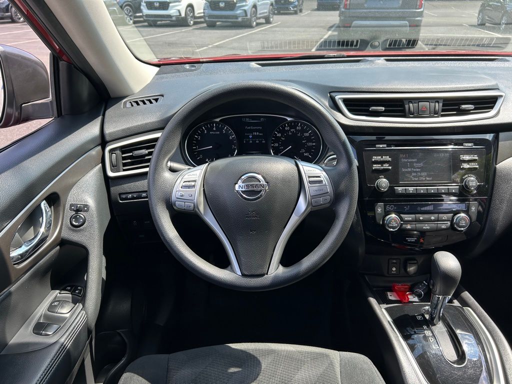 Thumbnail: 2015 Nissan Rogue - 14