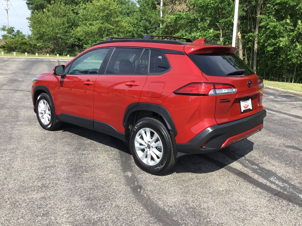 Thumbnail: 2022 Toyota Corolla Cross - 3