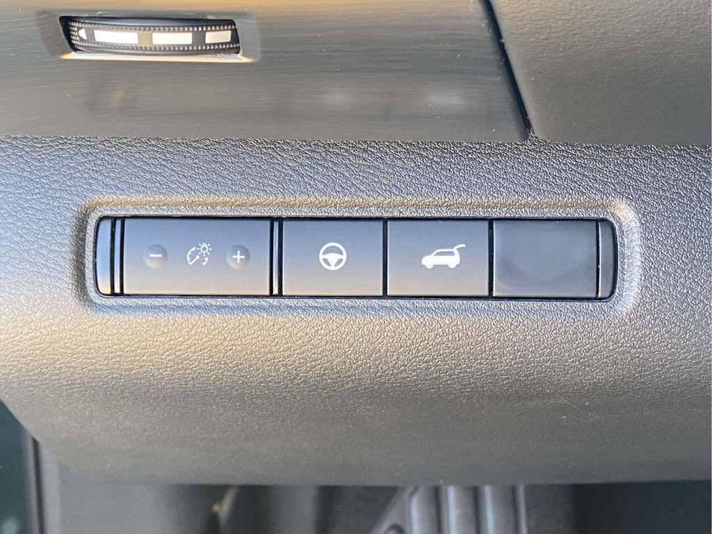 Used 2025 Nissan Pathfinder SUV