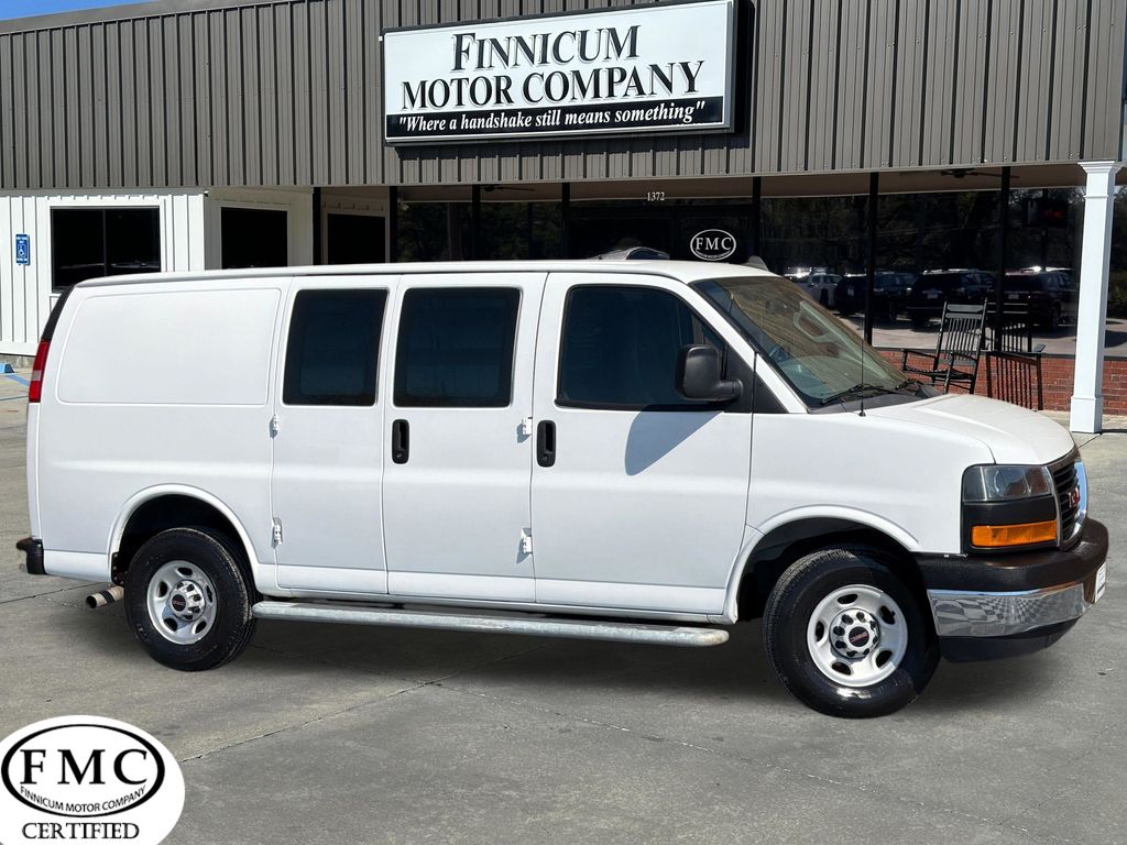 2022 GMC Savana Cargo 2500 RWD