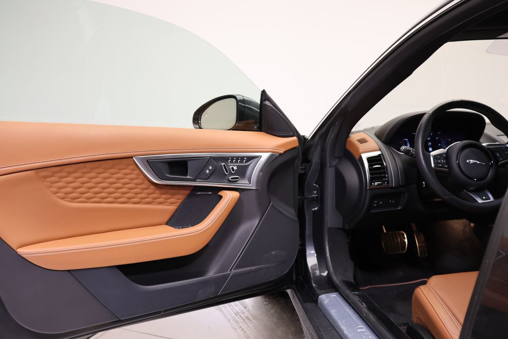 Thumbnail: 2023 Jaguar F-Type - 24