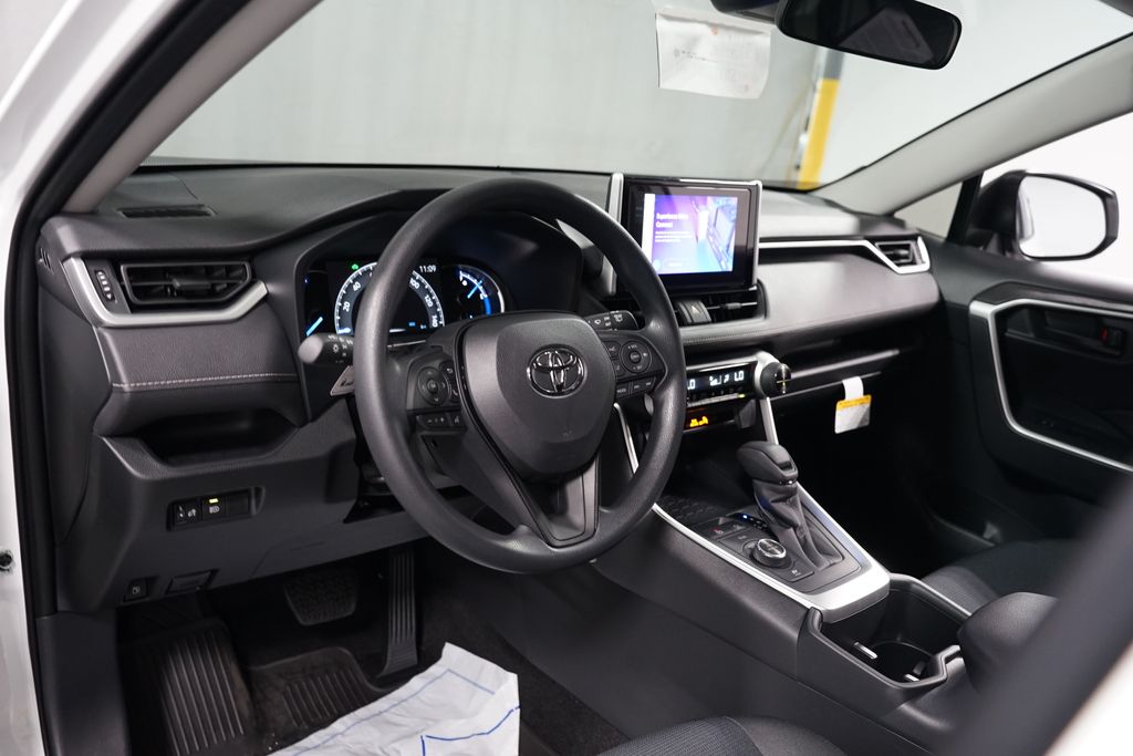 Thumbnail: 2025 Toyota RAV4 - 11