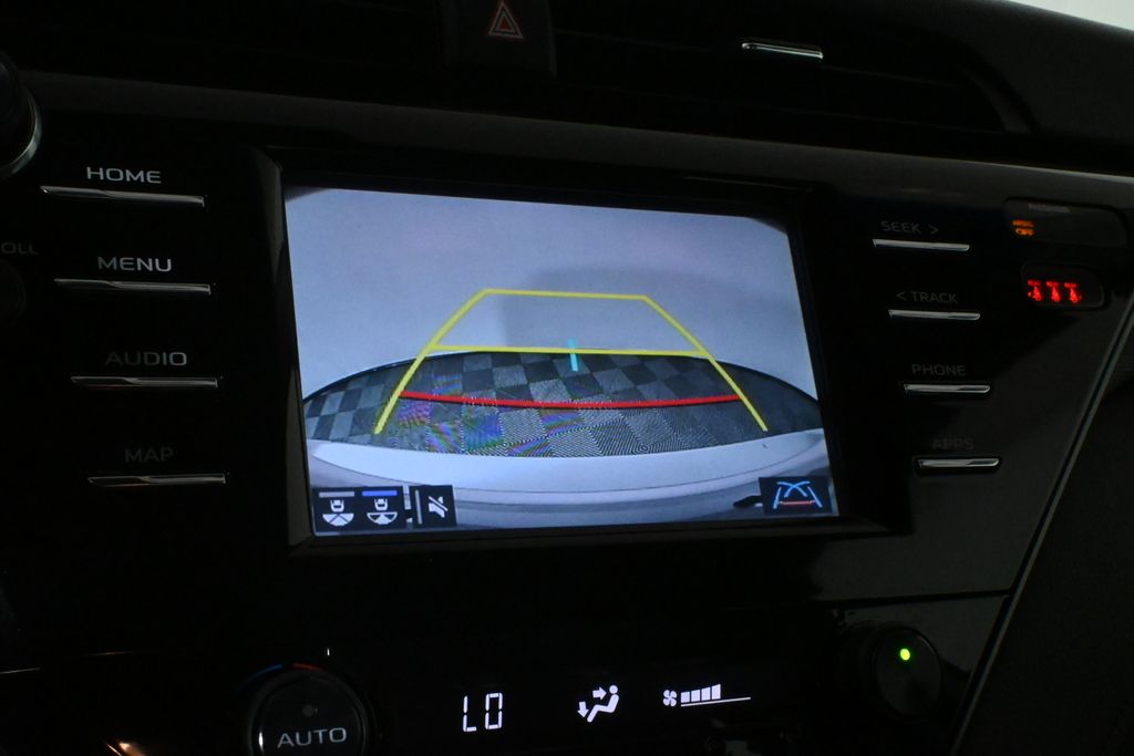 Thumbnail: 2019 Toyota Camry - 25