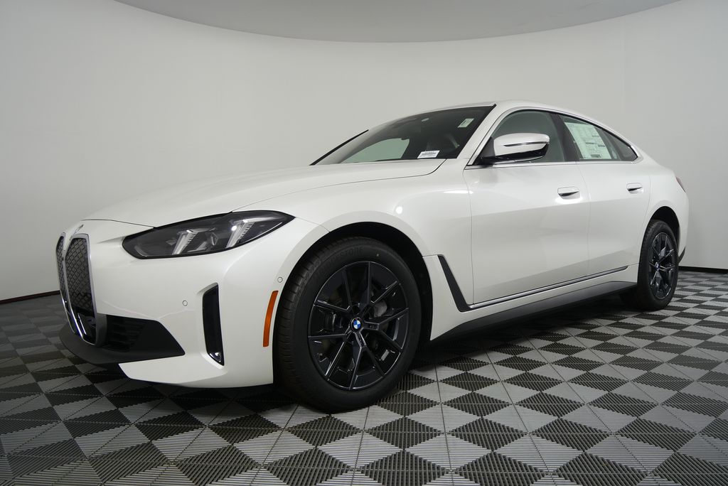 2025 BMW i4 eDrive40 7