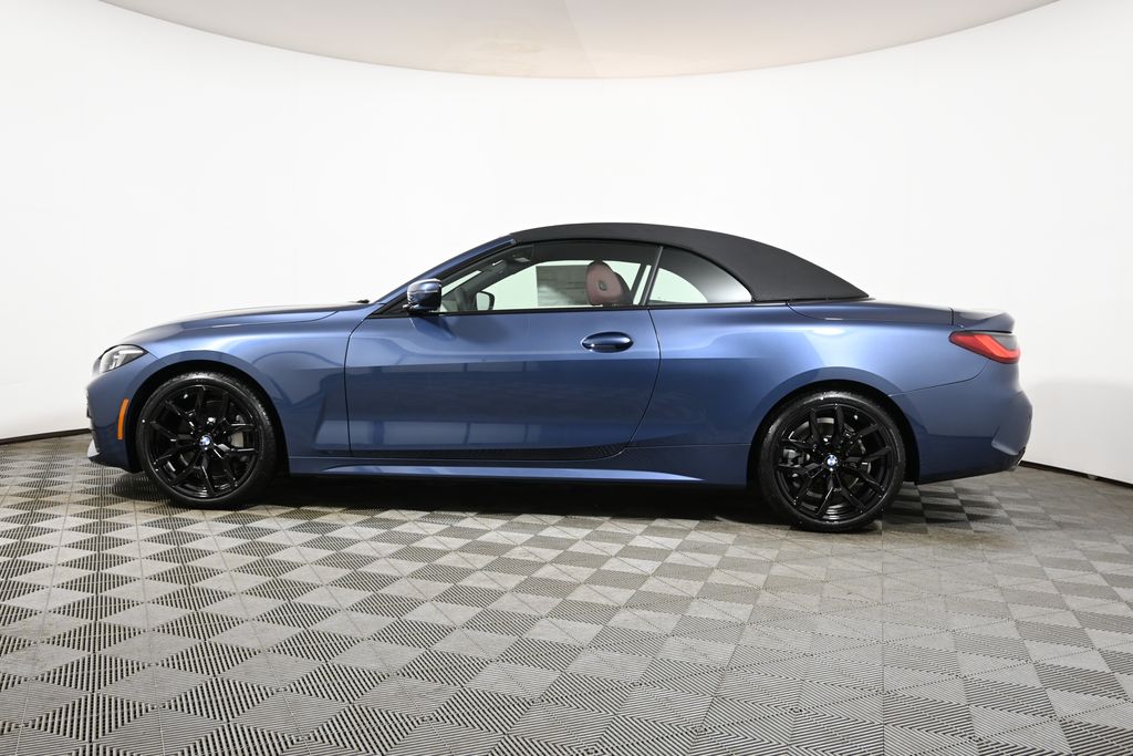 Thumbnail: 2026 BMW 4 Series - 2
