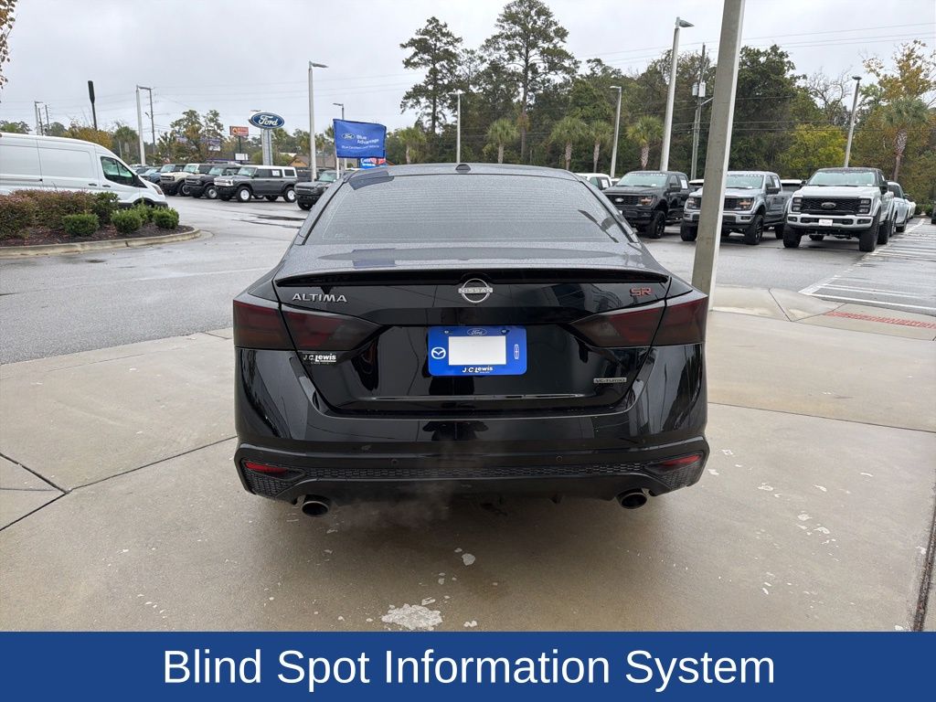 2024 Nissan Altima SR VC-Turbo FWD