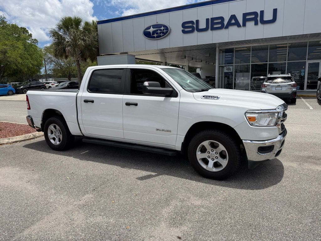 Bright White Clearcoat 2019 RAM 1500 Tradesman Crew Cab 4WD Pickup Truck Four-Wheel Drive 8-Speed Automatic
