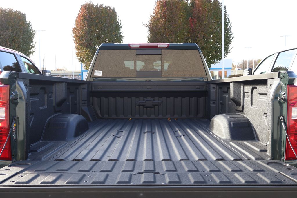 Thumbnail: 2026 Chevrolet Silverado 2500 - 12