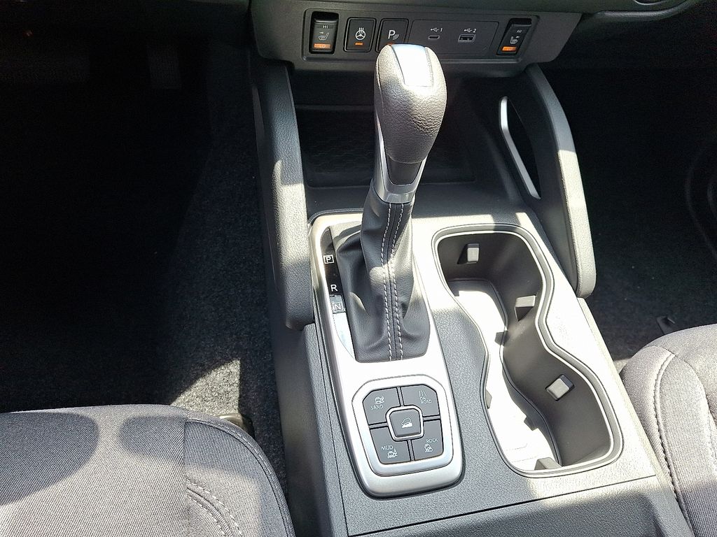 2026 Nissan Frontier — photo 9