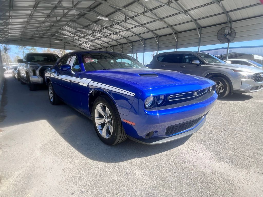 2018 Dodge Challenger SXT RWD