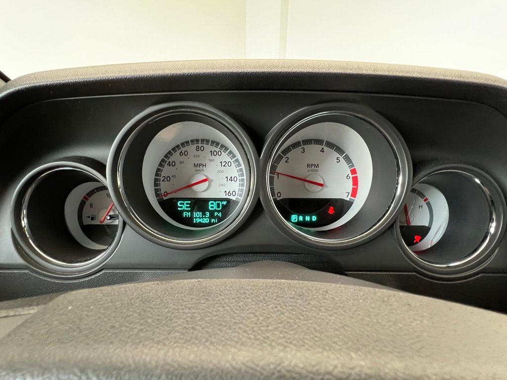 Thumbnail: 2010 Dodge Challenger - 10