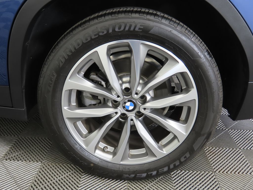 Thumbnail: 2019 BMW X4 - 32