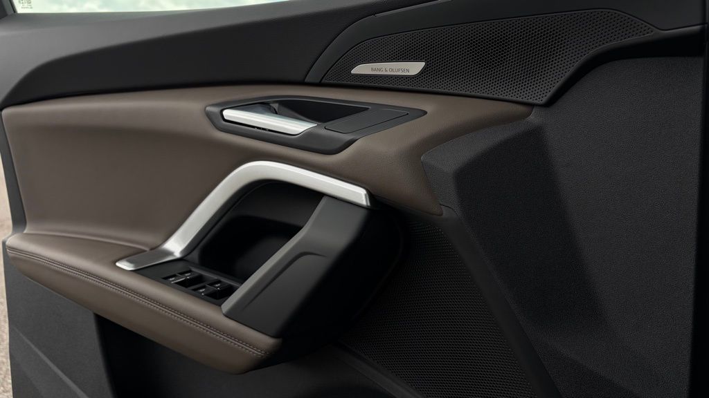 Thumbnail: 2026 Audi Q5 - 14